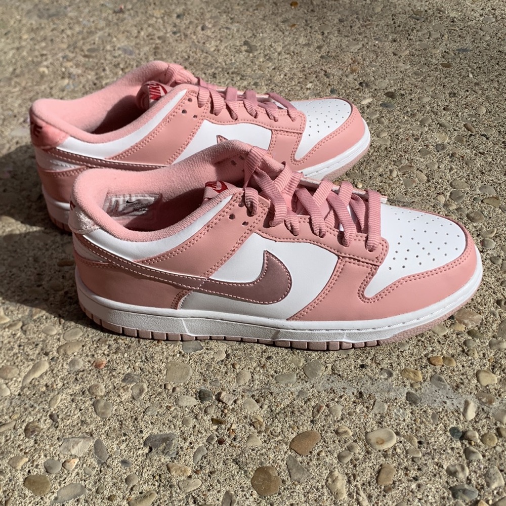 NEW Nike Dunk Low Pink Velvet Size 7Y /8.5 Women Pink Glaze - Picture 14 of 16